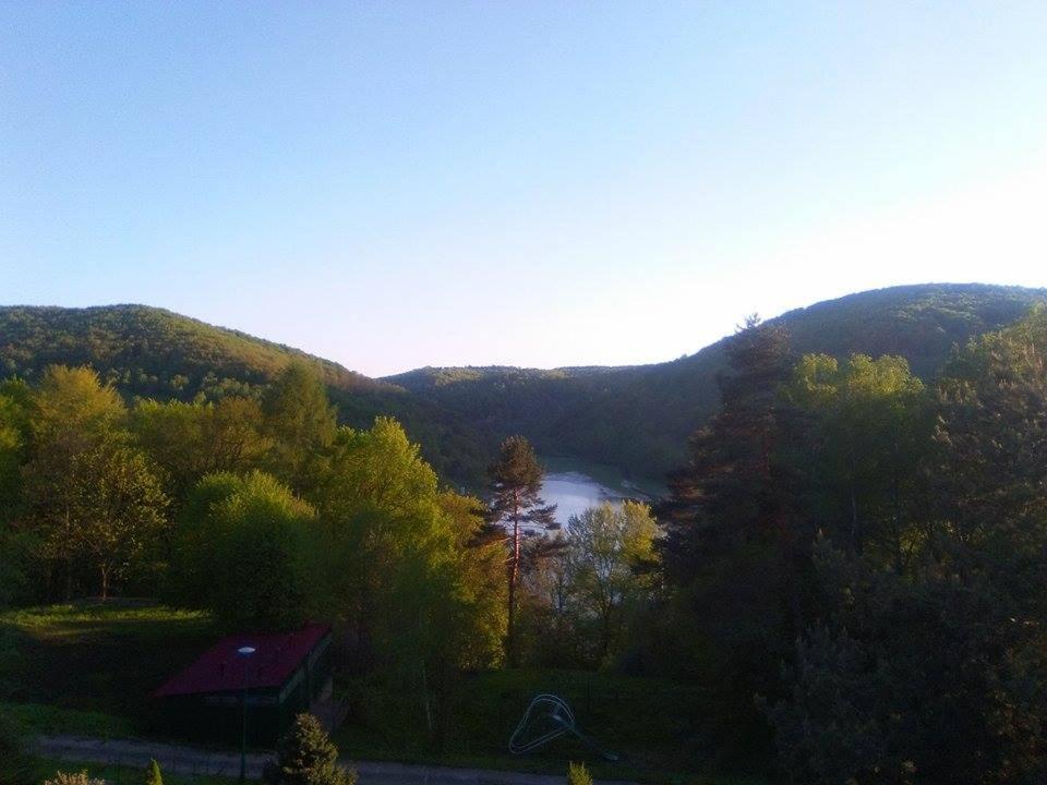Osrodek Wypoczynkowy " Bieszczady" Myczkowce Exterior foto