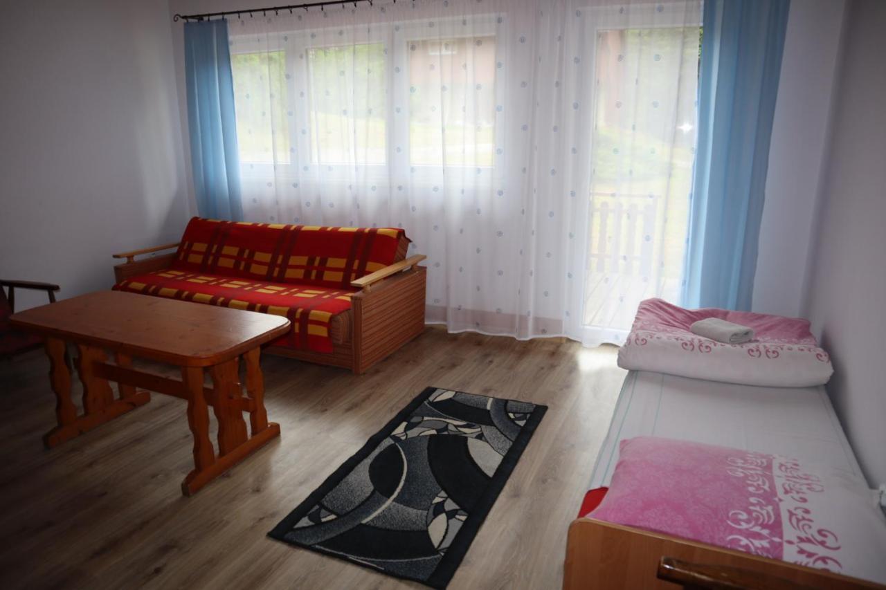 Osrodek Wypoczynkowy " Bieszczady" Myczkowce Exterior foto